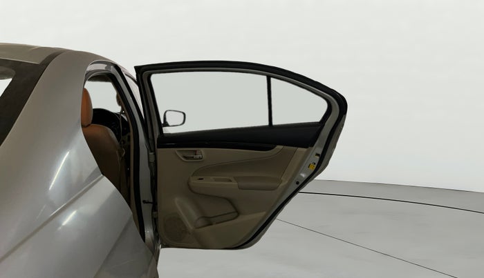 2016 Maruti Ciaz ZXI+, Petrol, Manual, 44,437 km, RHS Rear Door