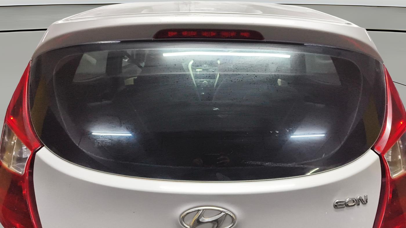 2018 Hyundai Eon ERA +, Petrol, Manual, 19,539 km, Rear Windshield