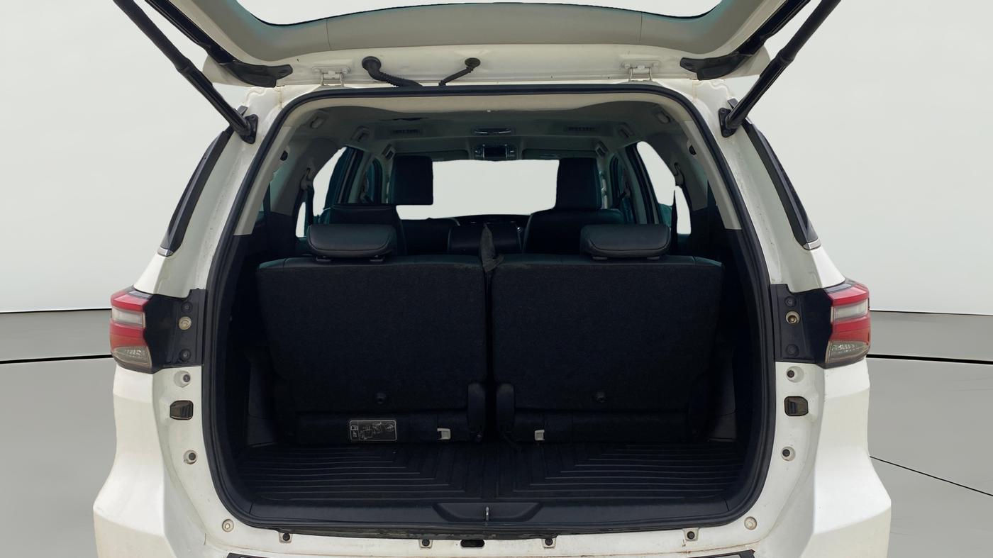 2023 Toyota Fortuner 4X2 AT 2.8 DIESEL, Diesel, Automatic, 50,235 km, Boot Open Zoomed View