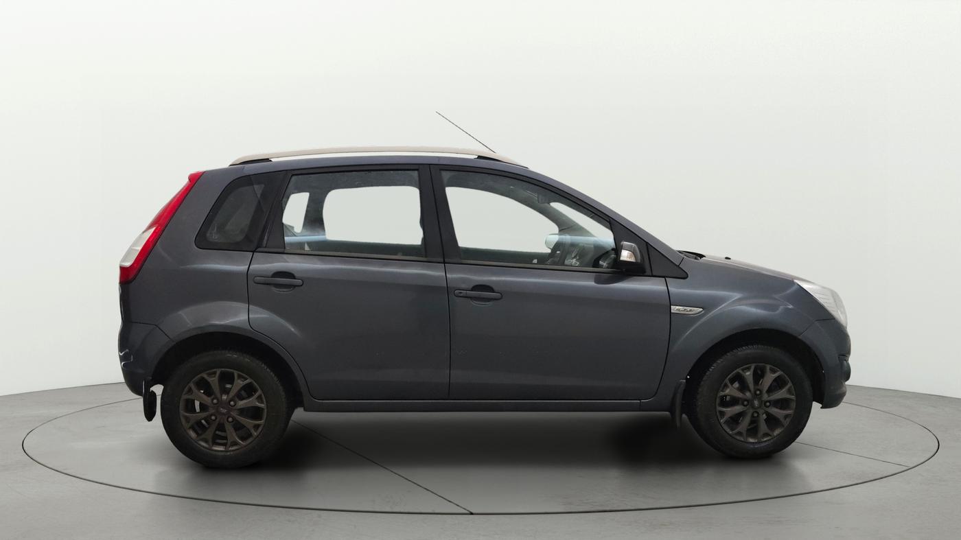 2015 Ford Figo TITANIUM 1.2 PETROL, Petrol, Manual, 57,330 km, Right Side View