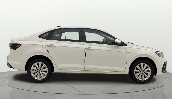 2022 Volkswagen VIRTUS HIGHLINE TSI 1.0 AT, Petrol, Automatic, 65,564 km, Right Side View