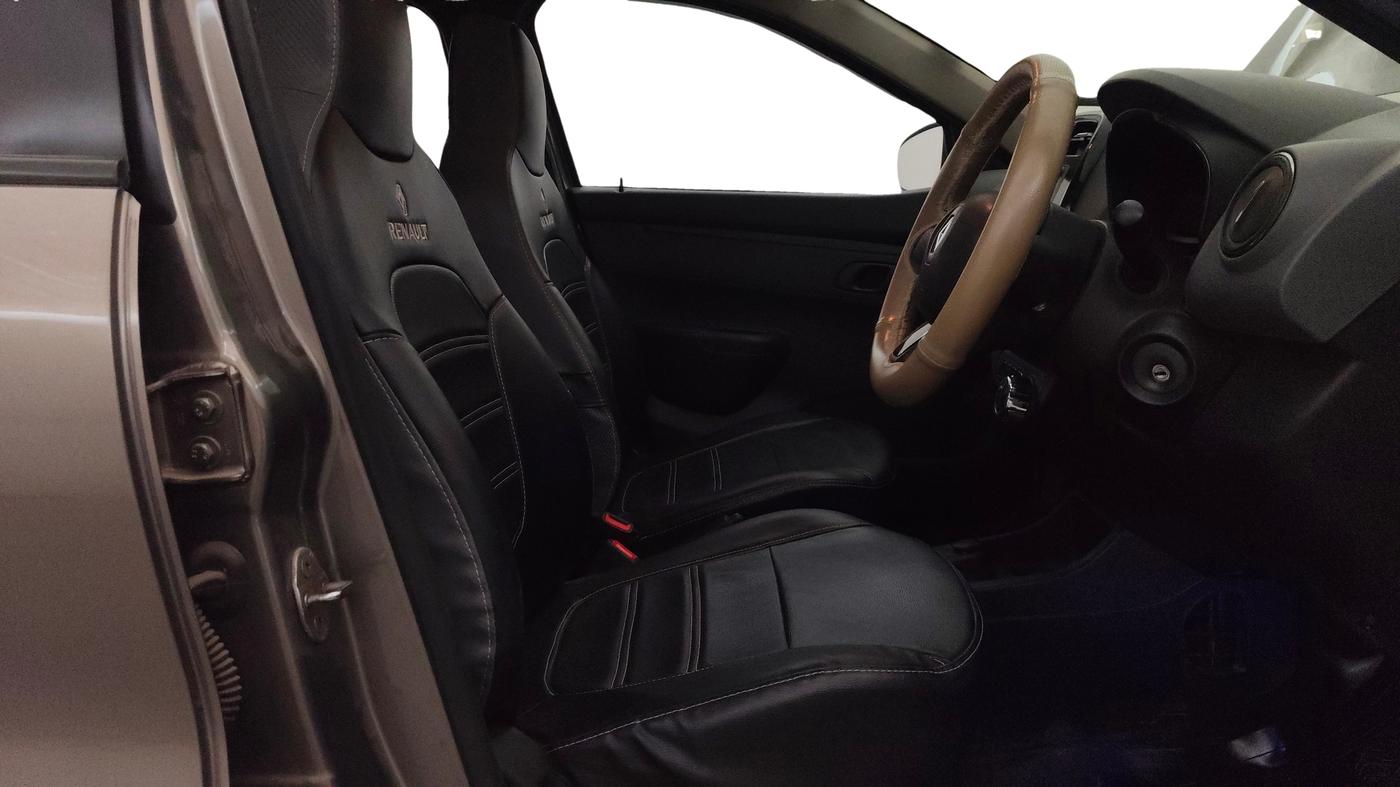 2017 Renault Kwid RXT 1.0 AMT (O), Petrol, Automatic, 18,002 km, Right Side Front Door Cabin