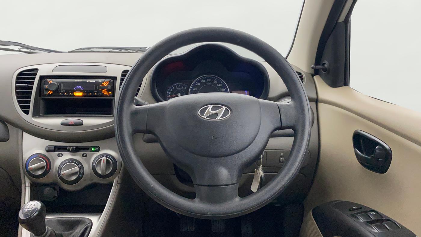 2016 Hyundai i10 MAGNA 1.1, Petrol, Manual, 43,524 km, Steering Wheel Close Up
