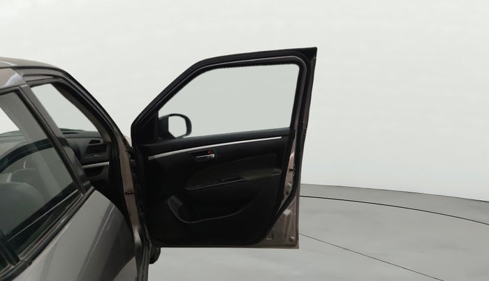 2013 Maruti Swift VXI, Petrol, Manual, 70,013 km, RHS Front Door