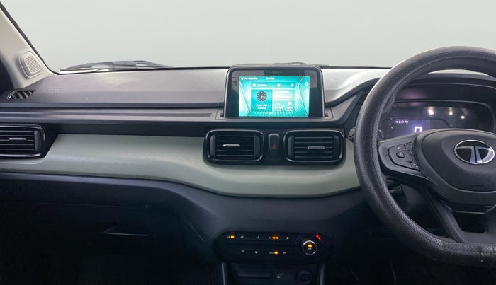 2024 Tata PUNCH ADVENTURE RHYTHM CNG, CNG, Manual, 7,943 km, Air Conditioner