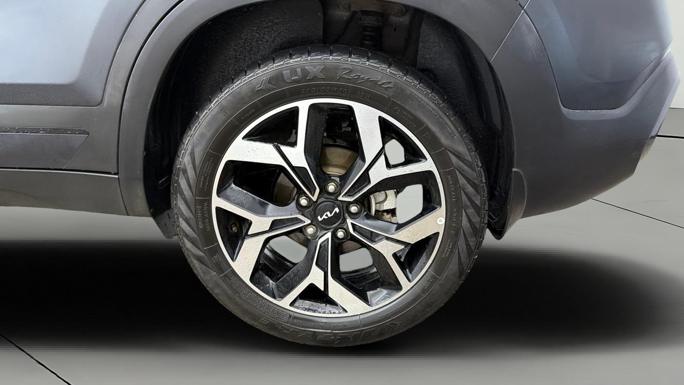 2023 KIA SELTOS  X LINE 1.5 TURBO PETROL DCT, Petrol, Automatic, 42,501 km, Left Rear Wheel