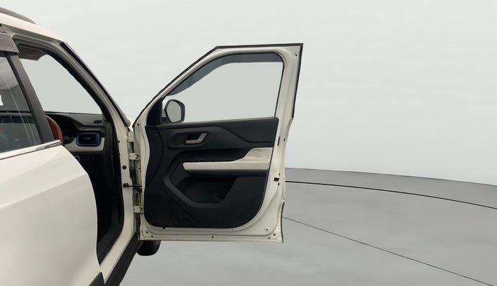 2023 Tata PUNCH CREATIVE  MT, Petrol, Manual, 72,599 km, RHS Front Door