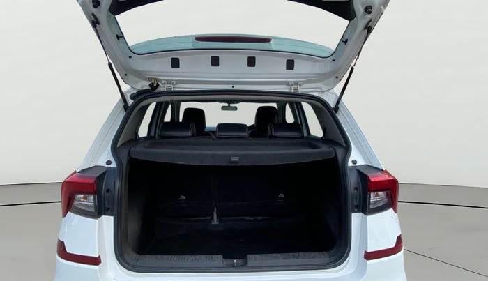 2022 Skoda KUSHAQ AMBITION 1.0L TSI AT, Petrol, Automatic, 71,837 km, Boot Open Zoomed View