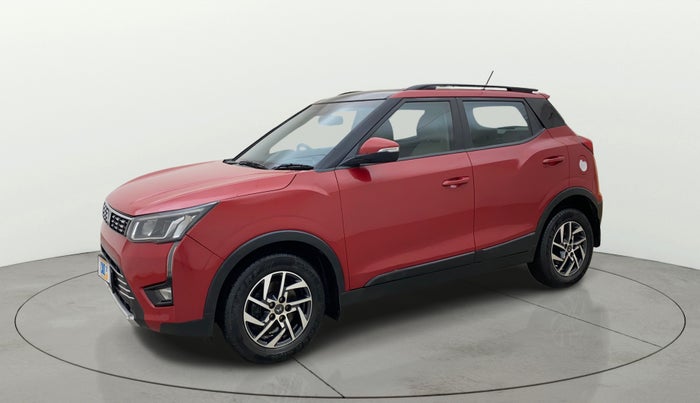 2023 Mahindra XUV300 W8 (O) 1.5 DIESEL AMT, Diesel, Automatic, 63,752 km, Left Front Diagonal