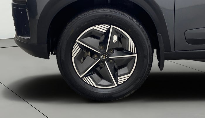 2024 Tata NEXON CREATIVE + AMT 1.5 DIESEL, Diesel, Automatic, 40,369 km, Left Front Wheel