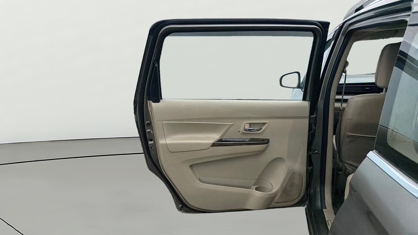 2021 Maruti Ertiga VXI CNG, CNG, Manual, 91,358 km, LHS Rear Door