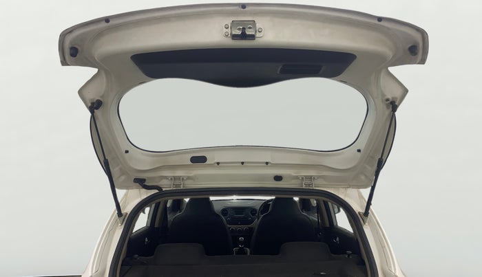 2013 Hyundai Grand i10 SPORTZ 1.2 KAPPA VTVT, Petrol, Manual, 60,841 km, Boot Door Open