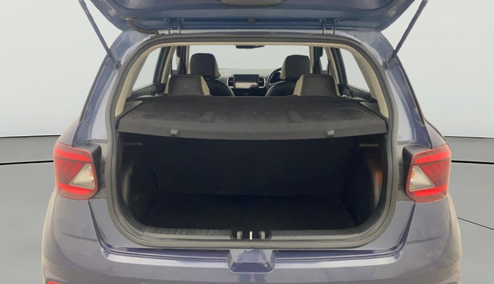 2021 Hyundai VENUE S 1.2, Petrol, Manual, 31,176 km, Boot Open Zoomed View