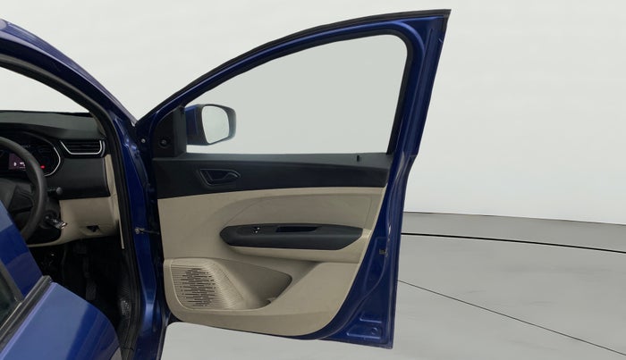 2020 Renault TRIBER RXL MT, Petrol, Manual, 46,543 km, RHS Front Door