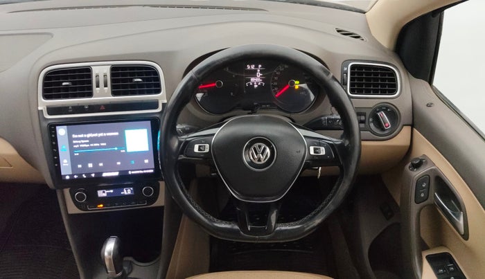 2016 Volkswagen Vento HIGHLINE PETROL AT, Petrol, Automatic, 89,415 km, Steering Wheel Close Up