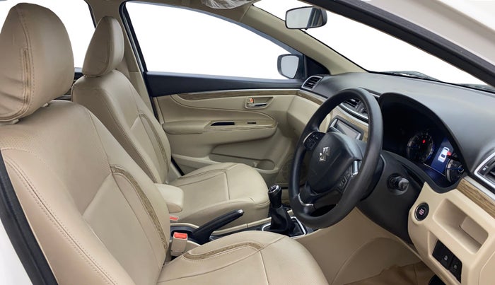 2022 Maruti Ciaz ZETA 1.5 SHVS MT PETROL, Petrol, Manual, 54,985 km, Right Side Front Door Cabin