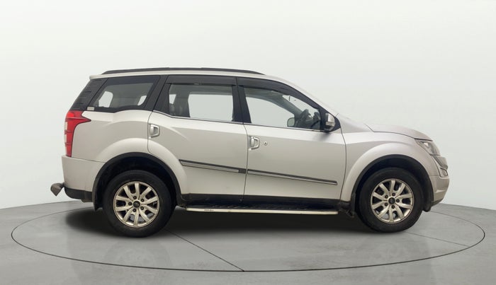 2017 Mahindra XUV500 W10, Diesel, Manual, 82,295 km, Right Side View