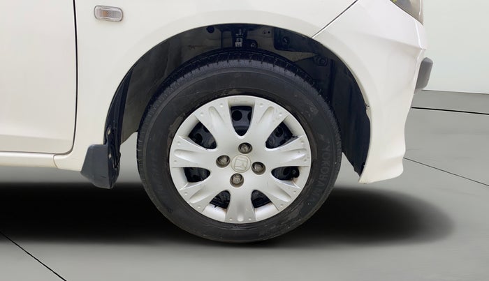 2013 Honda Brio S MT, Petrol, Manual, 87,101 km, Right Front Wheel