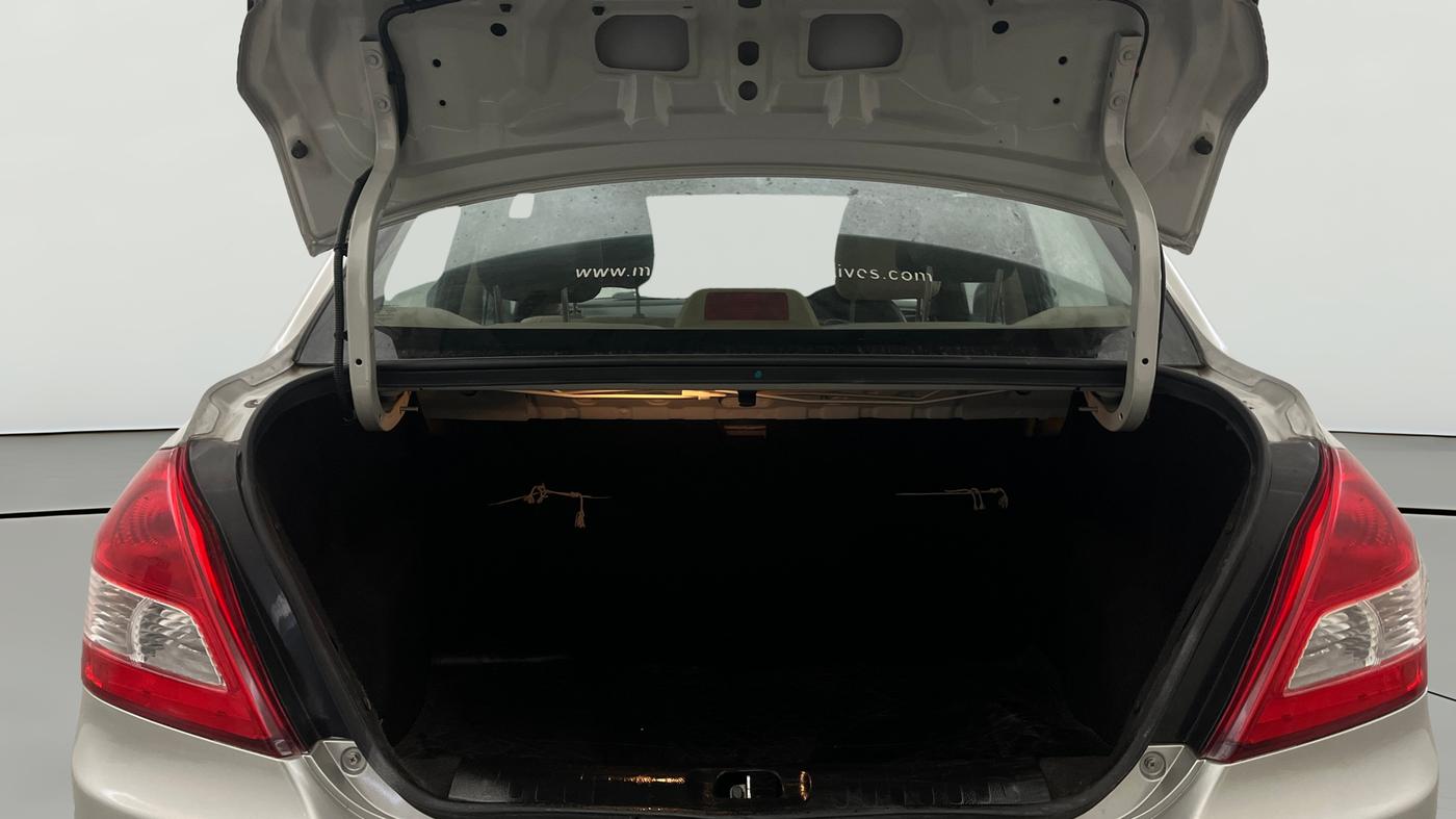 2015 Maruti Swift Dzire VXI, Petrol, Manual, 43,666 km, Boot Open Zoomed View
