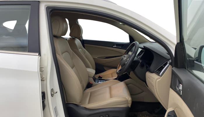 2018 Hyundai Tucson GLS 2WD AT PETROL, Petrol, Automatic, 37,821 km, Right Side Front Door Cabin