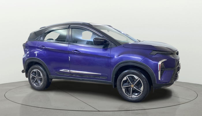 2023 Tata NEXON FEARLESS + SUNROOF DUAL TONE 1.2 PETROL, Petrol, Manual, 35,497 km, Right Front Diagonal