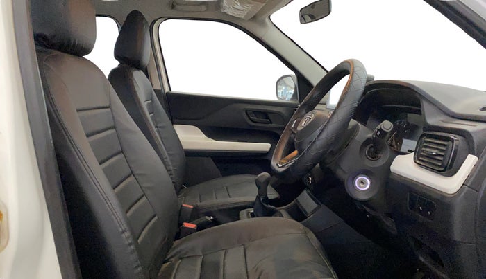 2022 Tata PUNCH PURE MT, Petrol, Manual, 85,660 km, Right Side Front Door Cabin