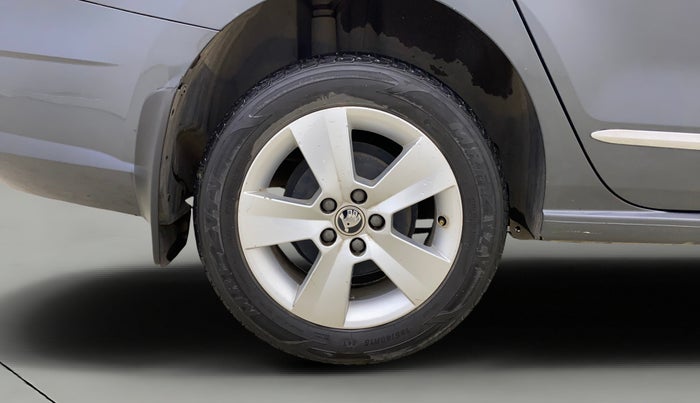 2020 Skoda Rapid AMBITION AT TSI, Petrol, Automatic, 47,837 km, Right Rear Wheel