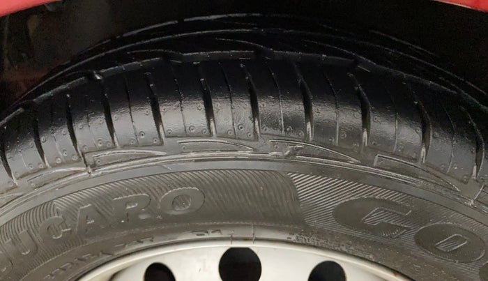 2015 Hyundai Eon ERA +, Petrol, Manual, 23,656 km, Left Front Tyre Tread