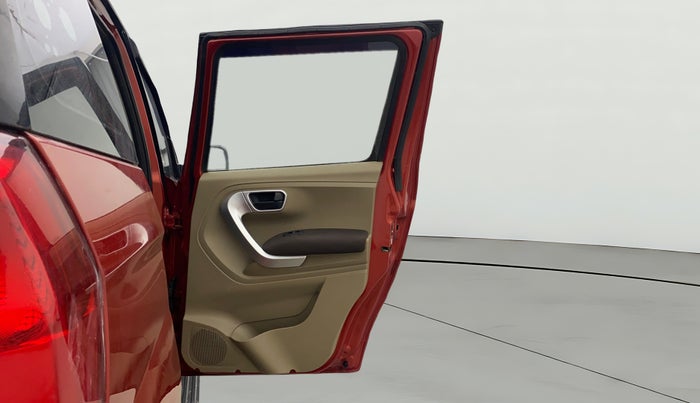 2017 Mahindra TUV300 T8, Diesel, Manual, 65,765 km, RHS Rear Door