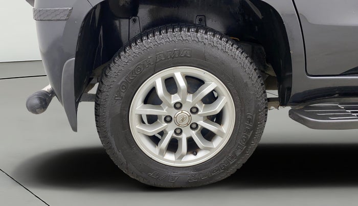 2017 Mahindra TUV300 T8, Diesel, Manual, 54,026 km, Right Rear Wheel