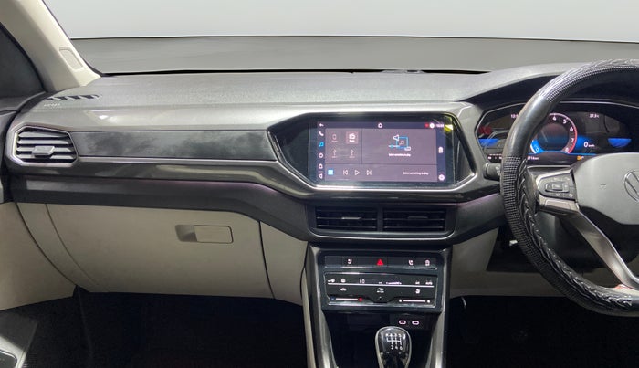 2022 Volkswagen TAIGUN TOPLINE 1.0 TSI MT, Petrol, Manual, 65,699 km, Air Conditioner