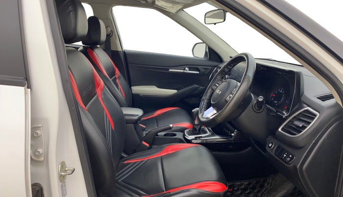 2021 KIA SELTOS HTK PLUS 1.5 IMT, Petrol, Manual, 53,710 km, Right Side Front Door Cabin