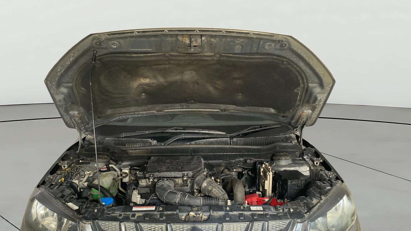 2018 Maruti Vitara Brezza VDI AMT, Diesel, Automatic, 1,00,973 km, Open Bonet