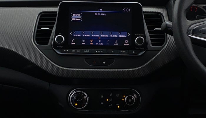 2022 Nissan Kicks XV 1.5, Petrol, Manual, 53,470 km, Air Conditioner