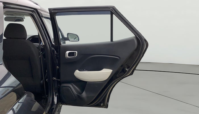 2025 Hyundai VENUE S Plus 1.2 Petrol MT, Petrol, Manual, 7,369 km, RHS Rear Door