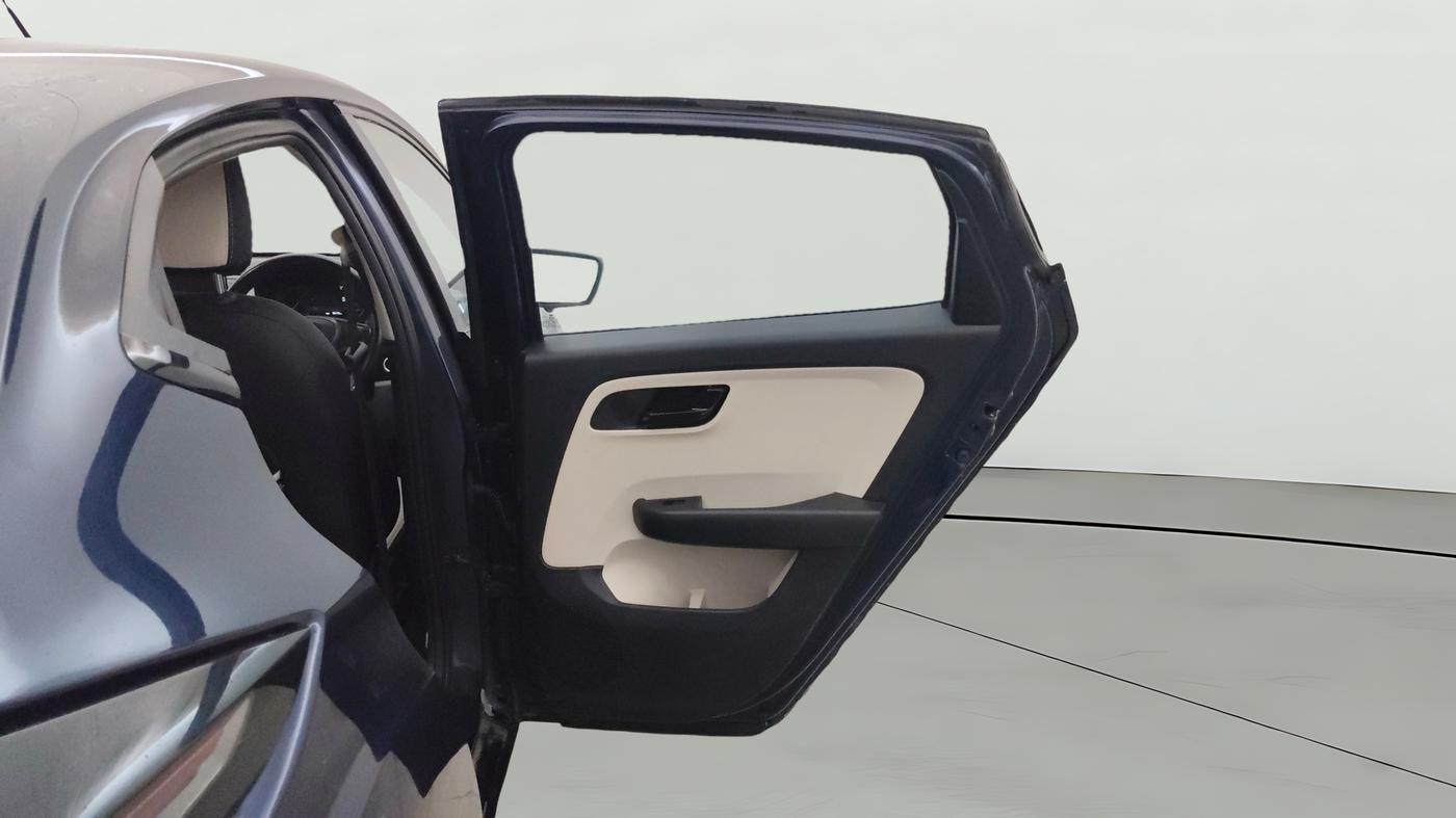 2022 Tata ALTROZ XTA, Petrol, Automatic, 36,238 km, RHS Rear Door
