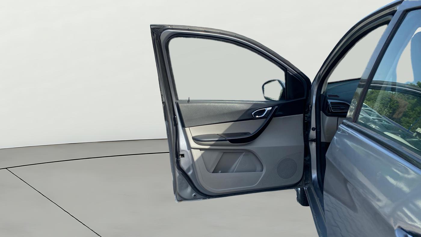 2018 Tata Tiago XZ PETROL, Petrol, Manual, 57,417 km, LHS Front Door