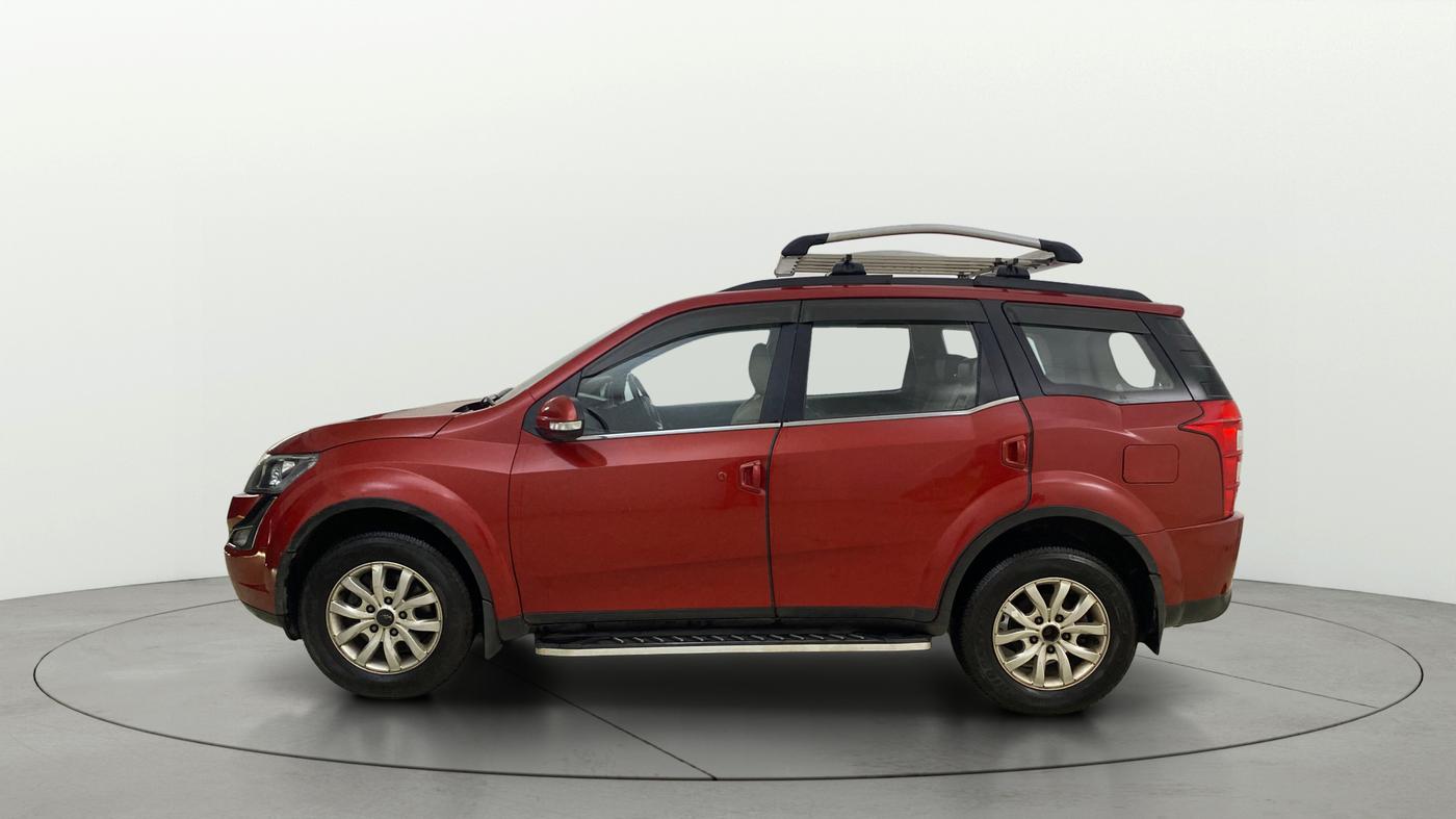 2017 Mahindra XUV500 W10 AWD AT, Diesel, Automatic, 73,537 km, Left Side