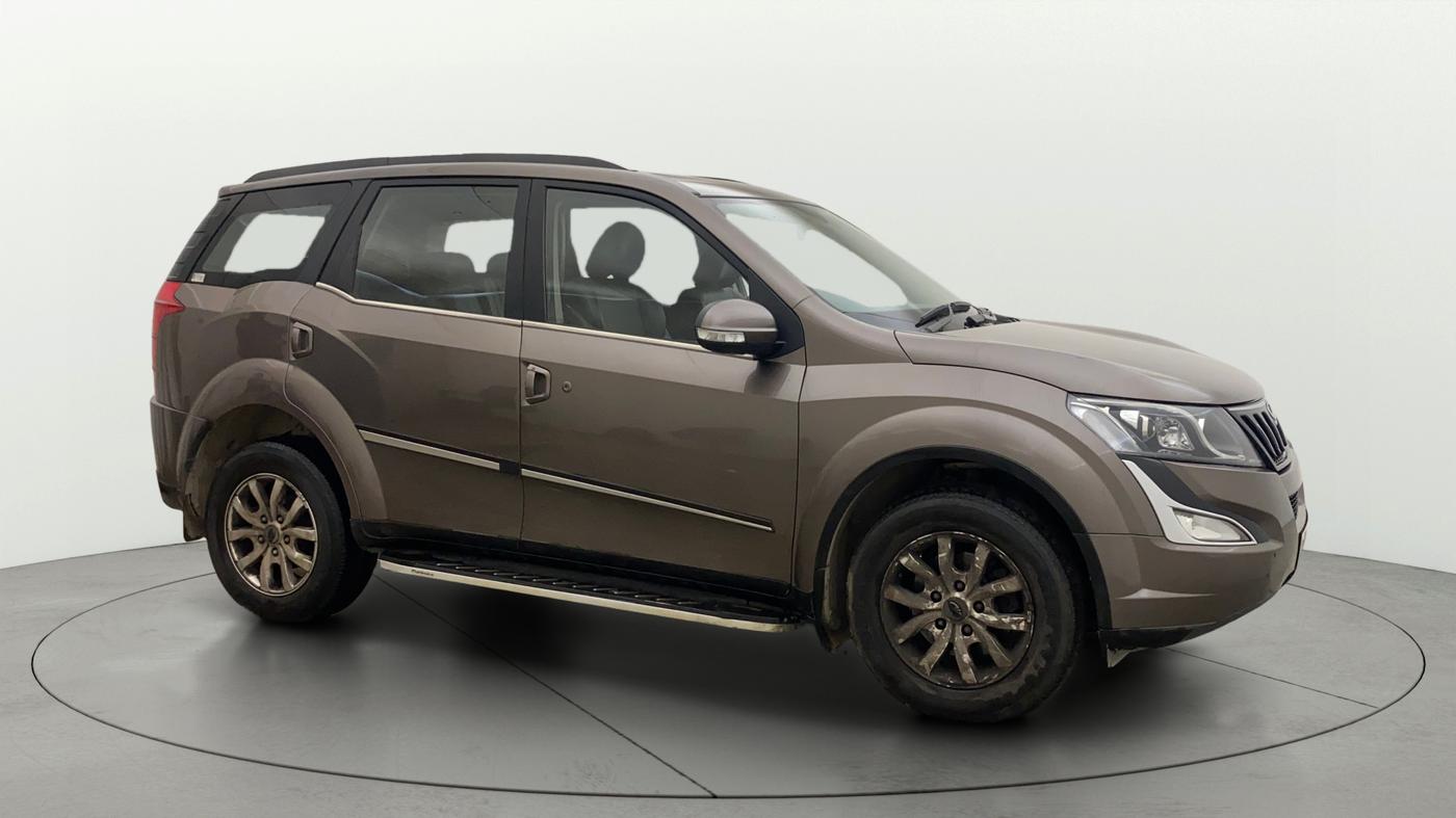 2018 Mahindra XUV500 W10, Diesel, Manual, 55,972 km, Right Front Diagonal