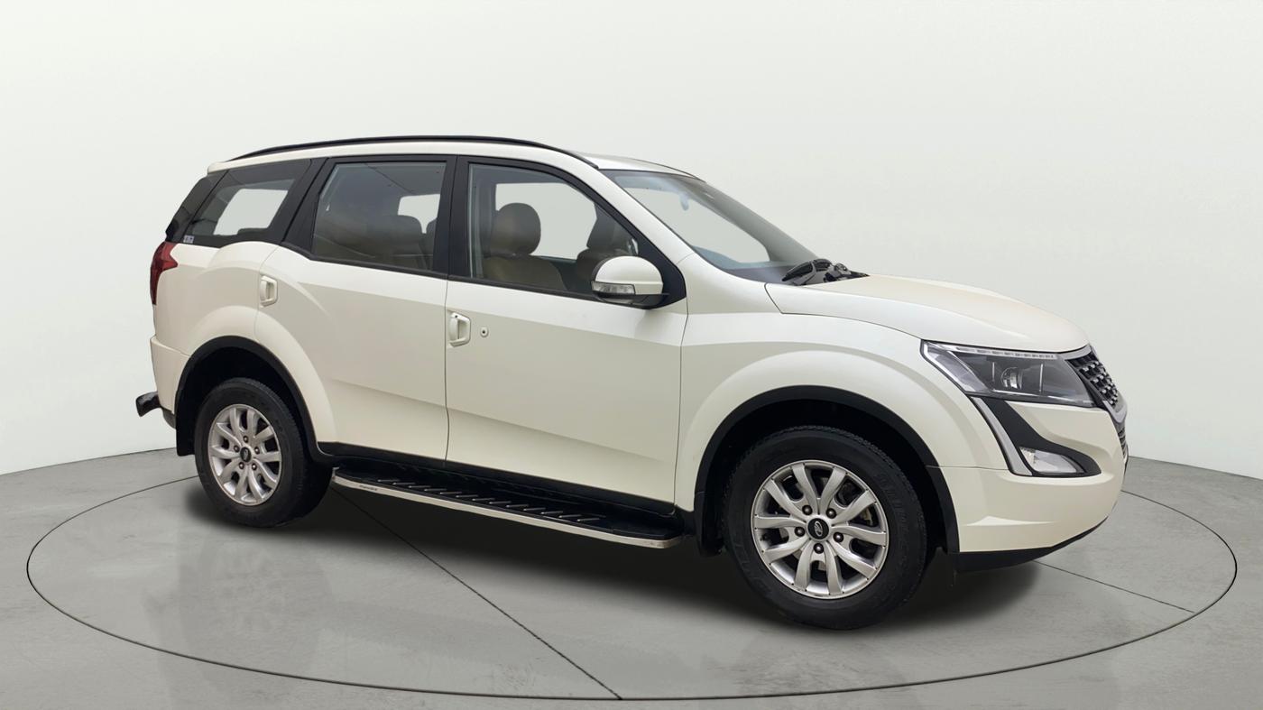 2020 Mahindra XUV500 W7, Diesel, Manual, 79,824 km, Right Front Diagonal