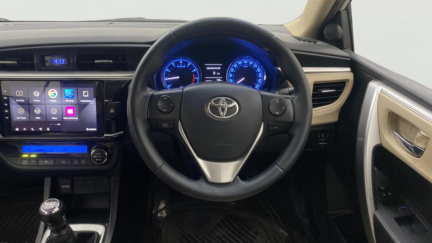 2015 Toyota Corolla Altis G PETROL, Petrol, Manual, 75,370 km, Steering Wheel Close Up
