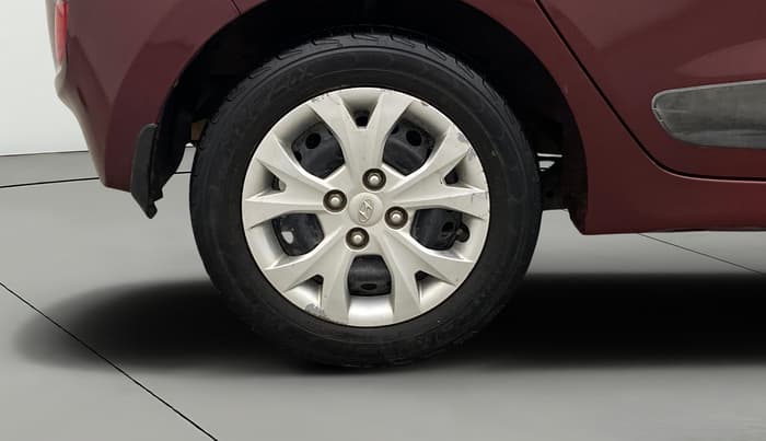 2015 Hyundai Grand i10 SPORTZ 1.2 KAPPA VTVT, Petrol, Manual, 74,566 km, Right Rear Wheel