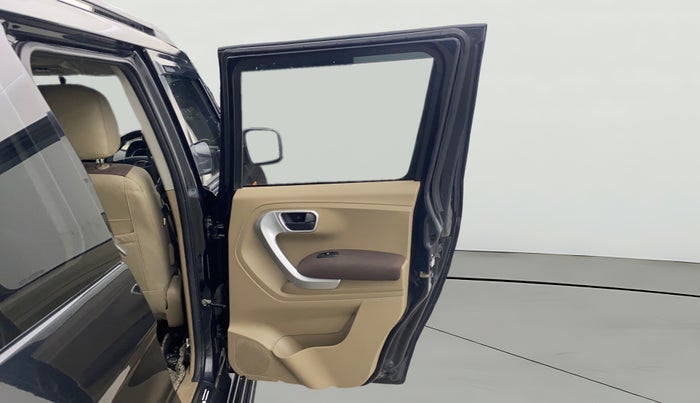 2017 Mahindra TUV300 T8, Diesel, Manual, 54,026 km, RHS Rear Door