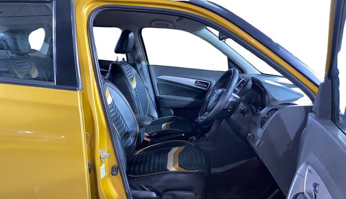 2017 Maruti Vitara Brezza ZDI PLUS, Diesel, Manual, 66,248 km, Right Side Front Door Cabin