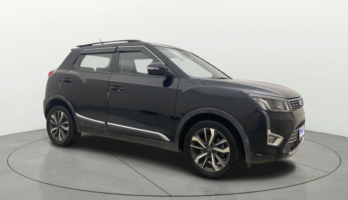 2021 Mahindra XUV300 W8 (O) 1.2 PETROL, Petrol, Manual, 59,351 km, Right Front Diagonal