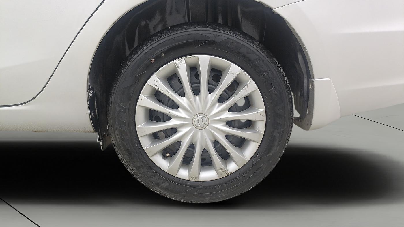 2016 Maruti Ciaz VXI, Petrol, Manual, 400 km, Left Rear Wheel