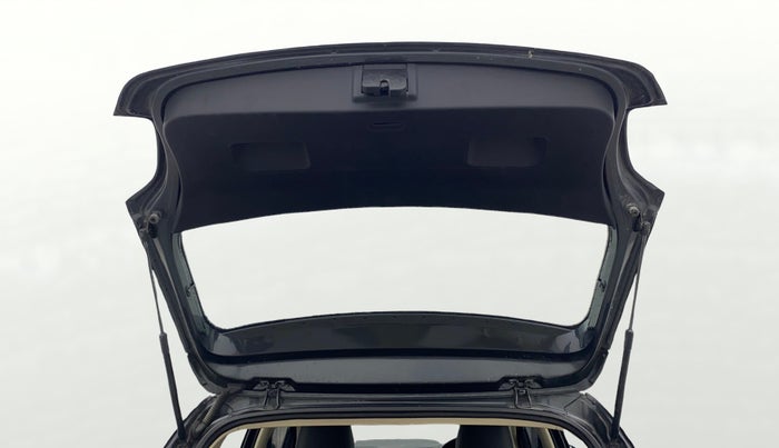 2017 Volkswagen Polo HIGHLINE1.2L, Petrol, Manual, 36,174 km, Boot Door Open