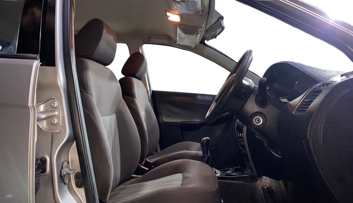 2016 Tata Bolt XM REVOTRON, Petrol, Manual, 55,482 km, Right Side Front Door Cabin