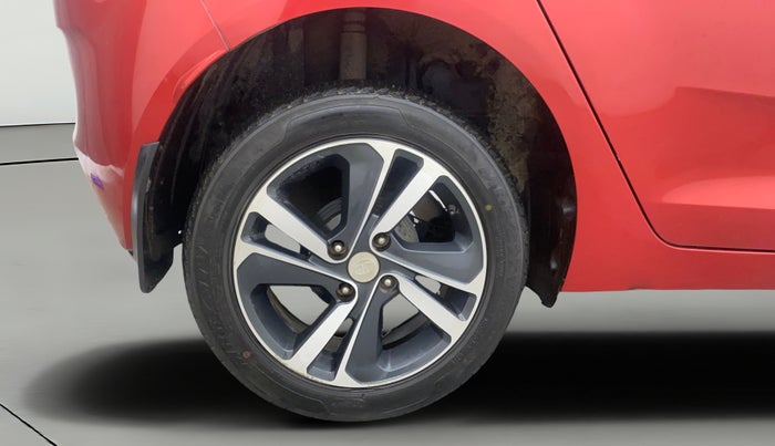 2021 Tata ALTROZ XZ PETROL, Petrol, Manual, 31,006 km, Right Rear Wheel