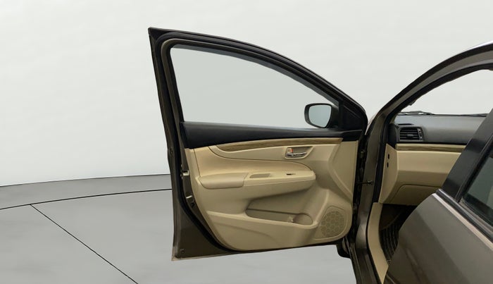 2018 Maruti Ciaz SIGMA 1.5 SHVS MT  PETROL, Petrol, Manual, 31,758 km, LHS Front Door